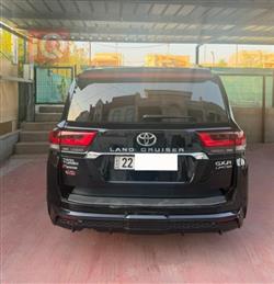 تۆیۆتا لاند کروزەر